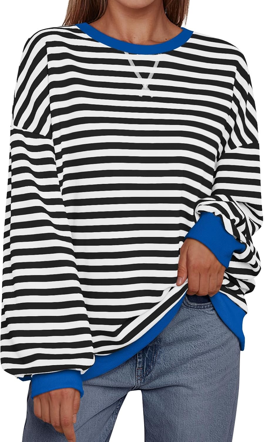 Trendy Queen Oversized Hoodie: 2025 Summer Style Icon