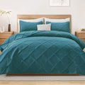 Exclusivo Mezcla Quilts Queen Size Teal Quilt Set - Lightweight