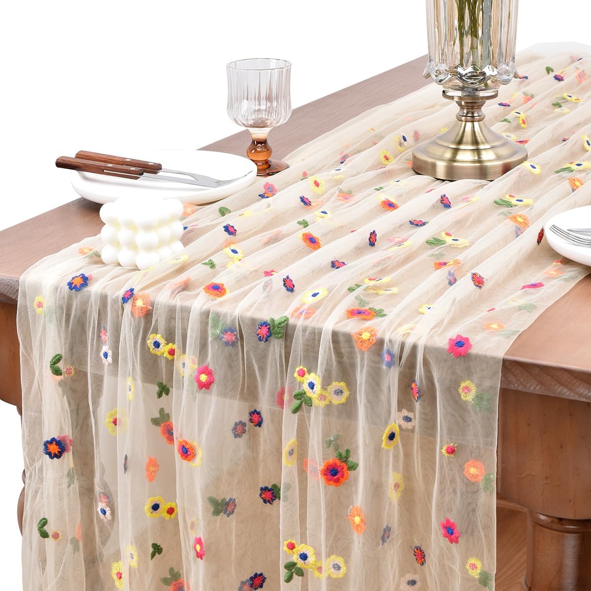 Champagne Embroidery Daisy Table Runner for Seasonal Decor