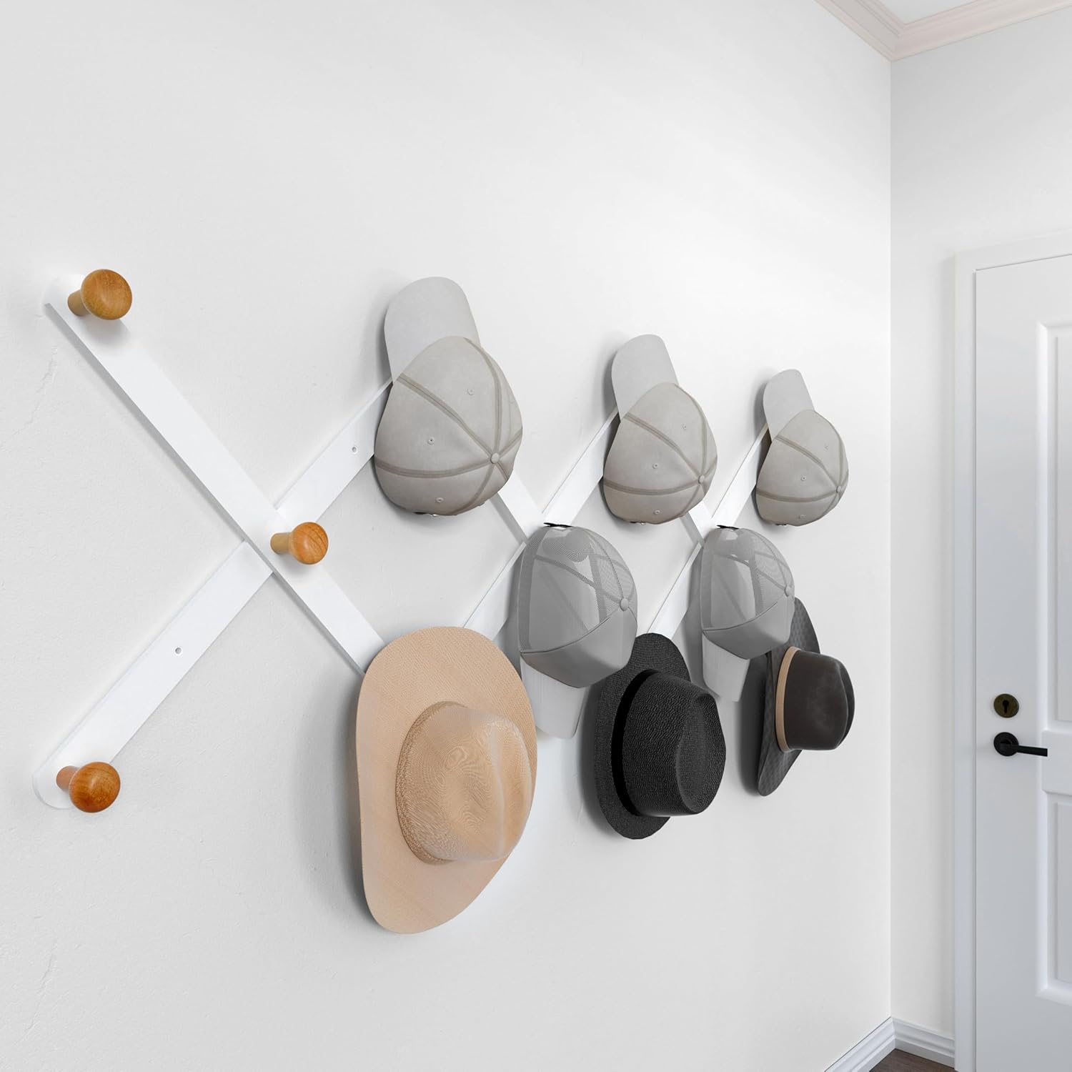 SKOLOO Wall-Mounted Hat Rack with 11 Hooks for Organized Space