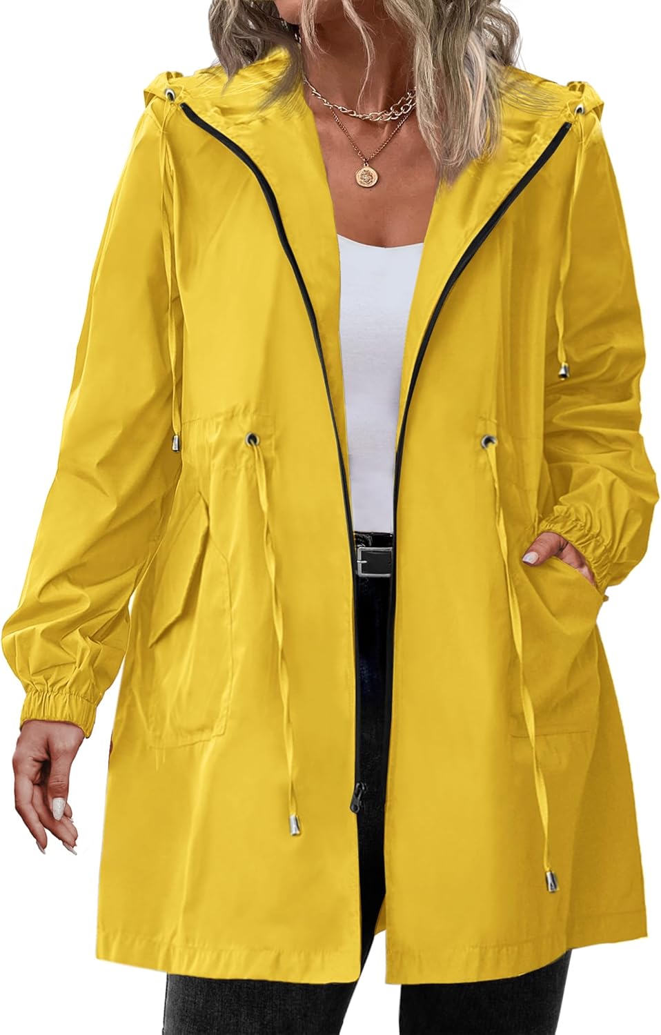 IN'VOLAND Women's Plus Size Lightweight Rain Jacket for All Seasons