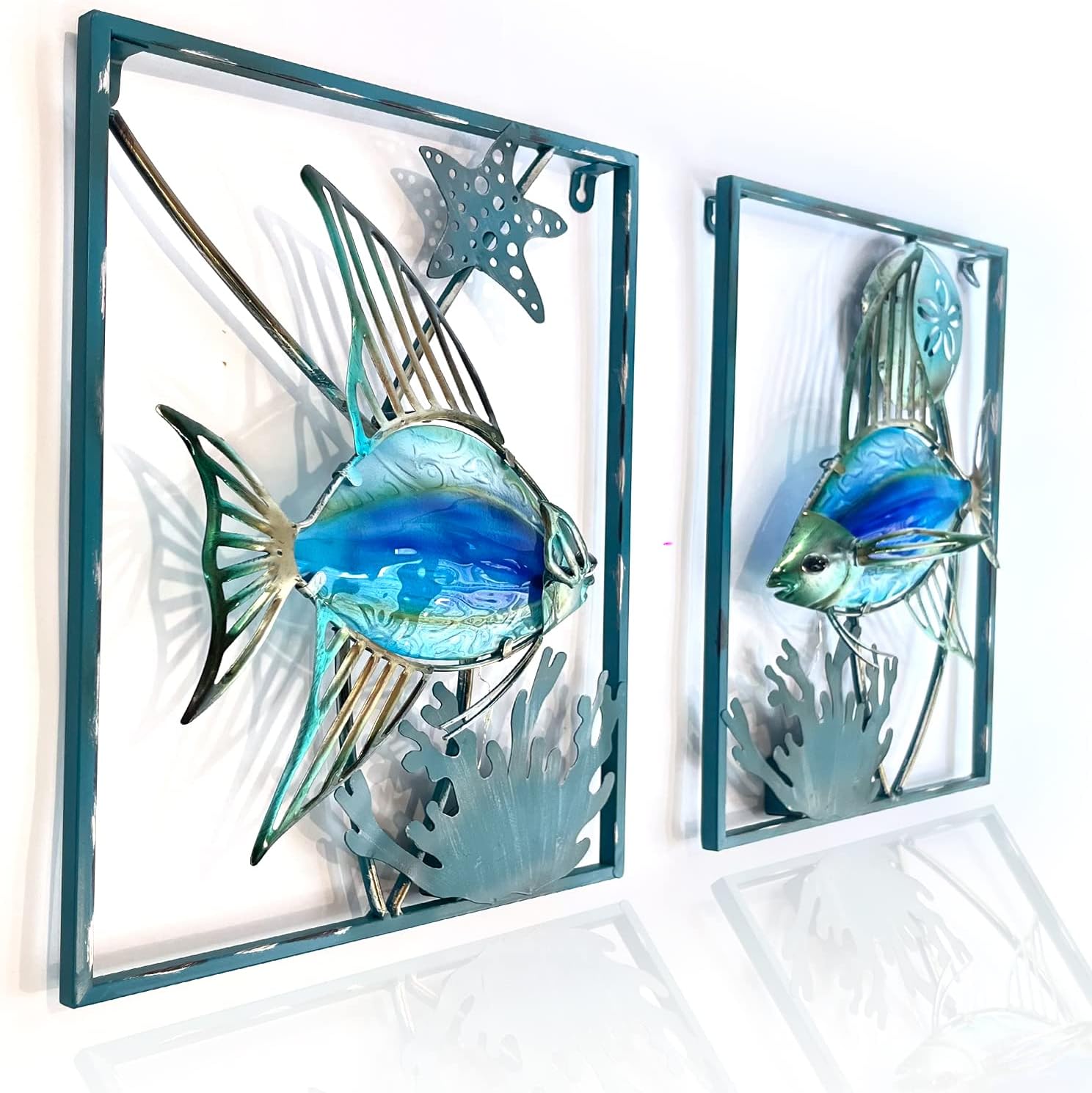 LIFFY Metal Fish Wall Decor with LED Lights for Outdoor Spaces