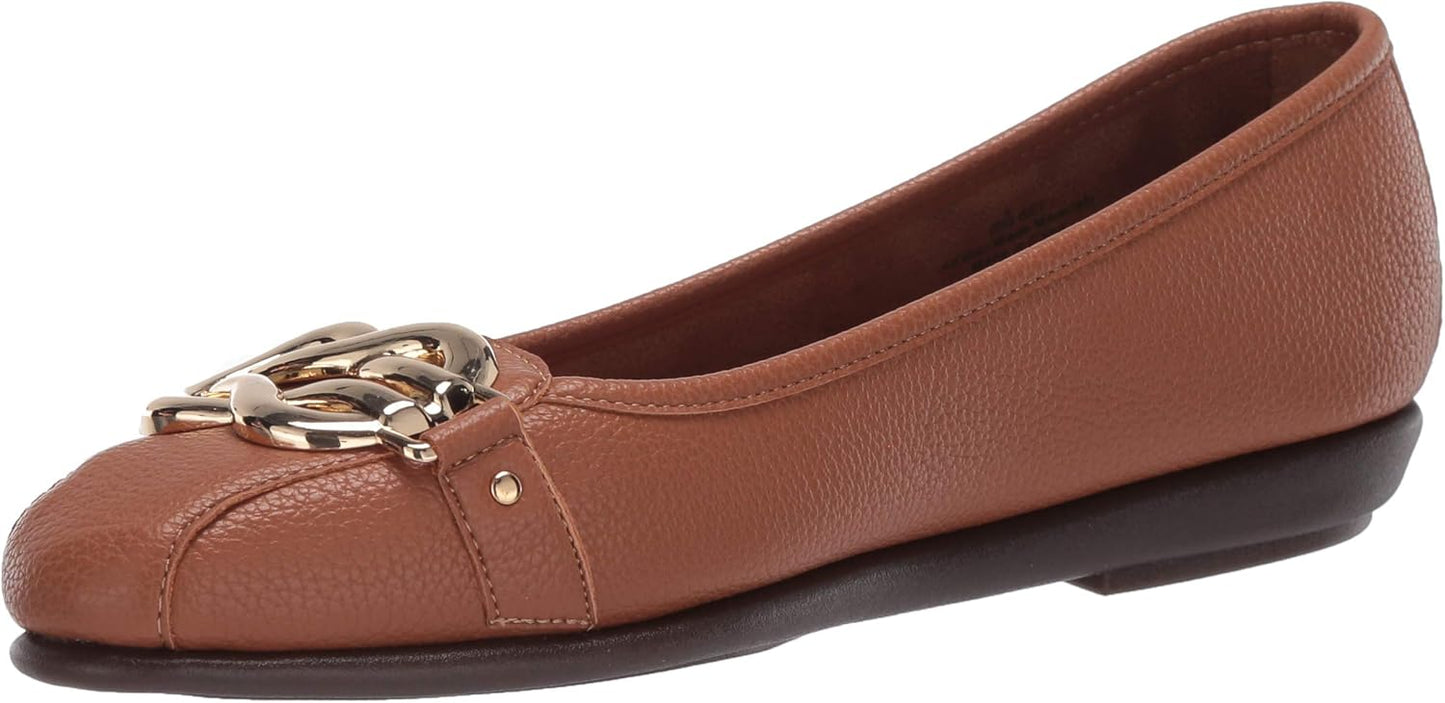 Aerosoles Womens Big Bet: Stylish Comfort with Gold Ornament