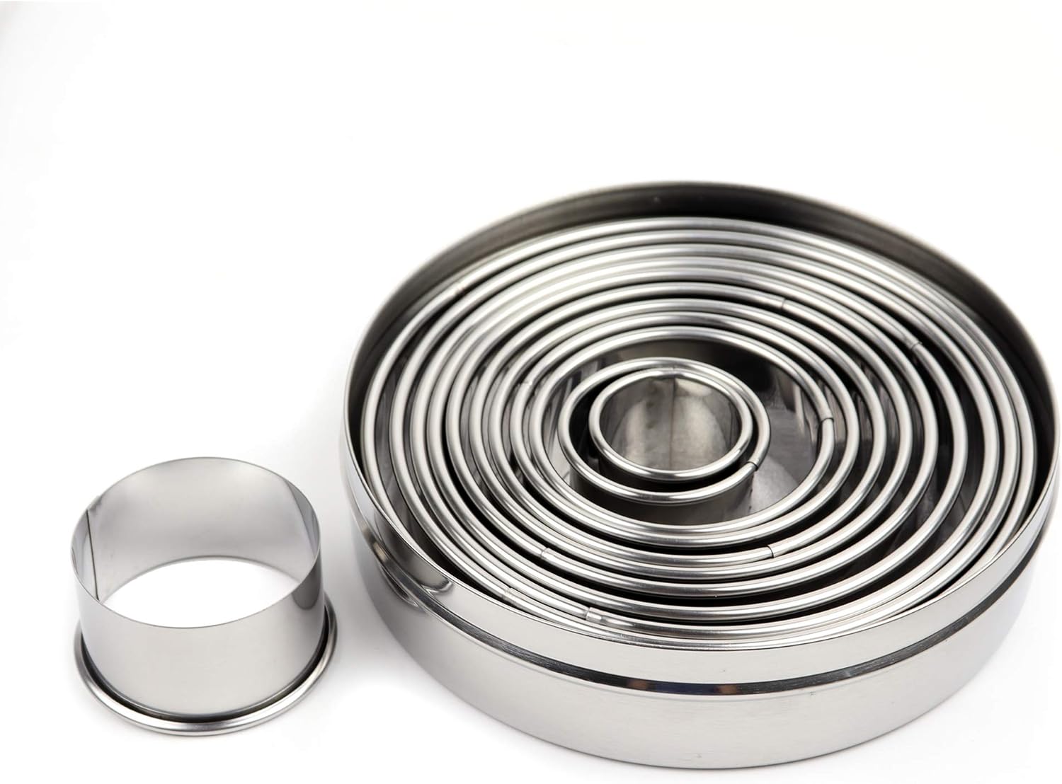 O'Creme Round Stainless Steel Pastry Cookie Cutter Set of 12