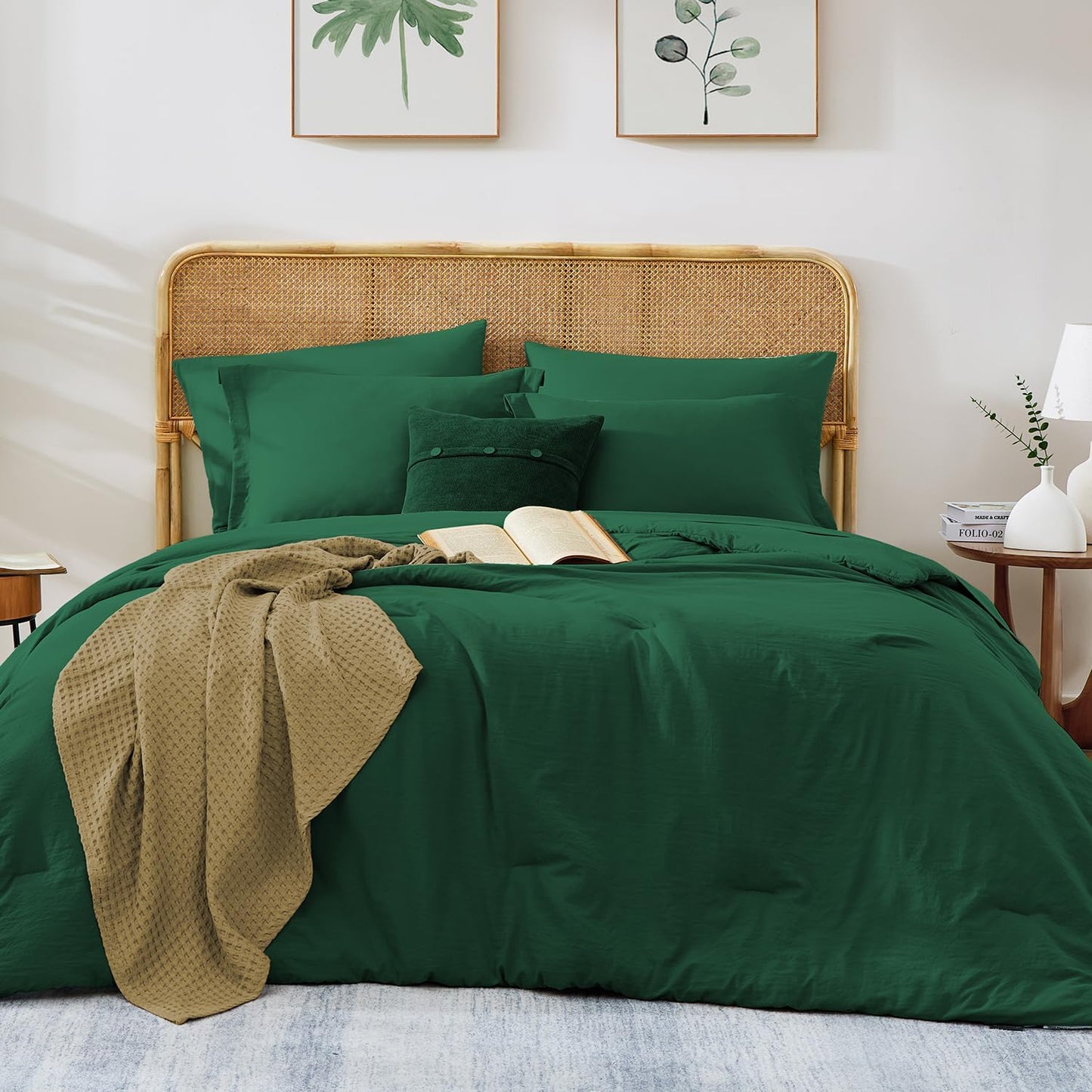 WRENSONGE Queen Comforter Set - 7 Piece Soft Emerald Green Bedding