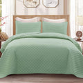 Exclusivo Mezcla Reversible Twin Quilt Bedding Set with Pillow Sham