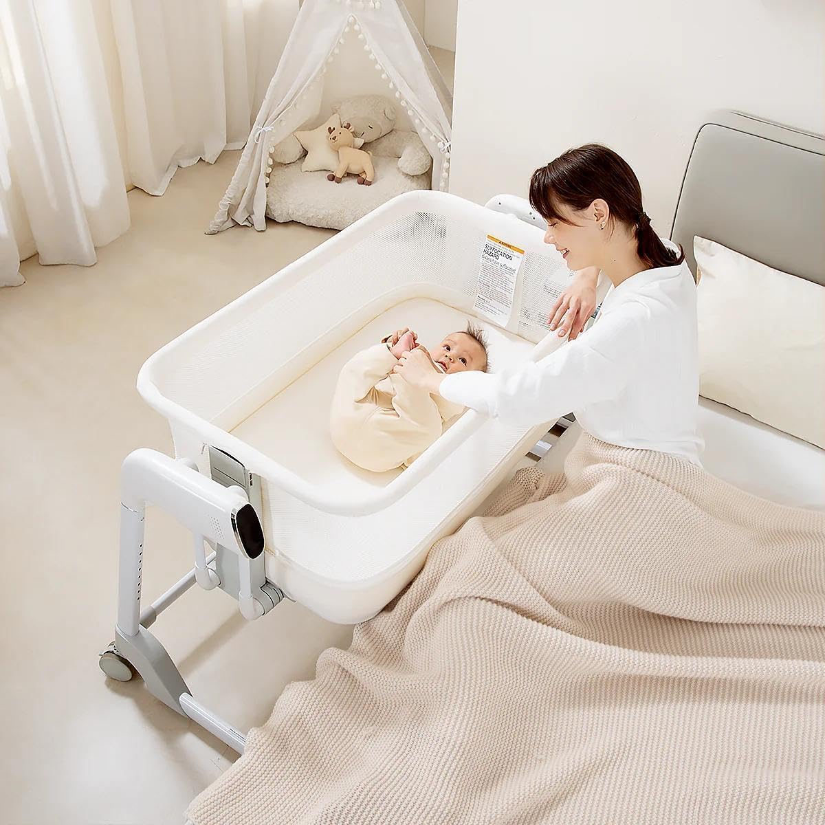 Maydolly Baby Bassinet with Smart Cry Detection and Rocking