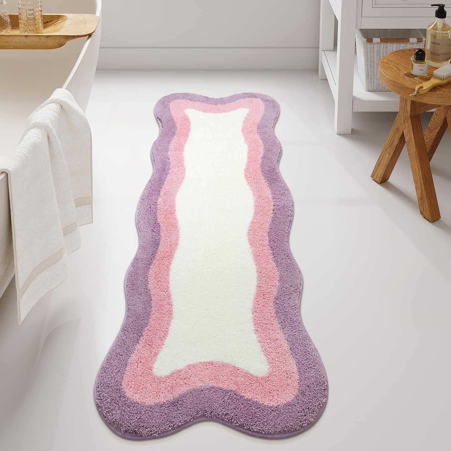HAOCOO Luxury Soft Scalloped Runner Rug for Bathroom Decor