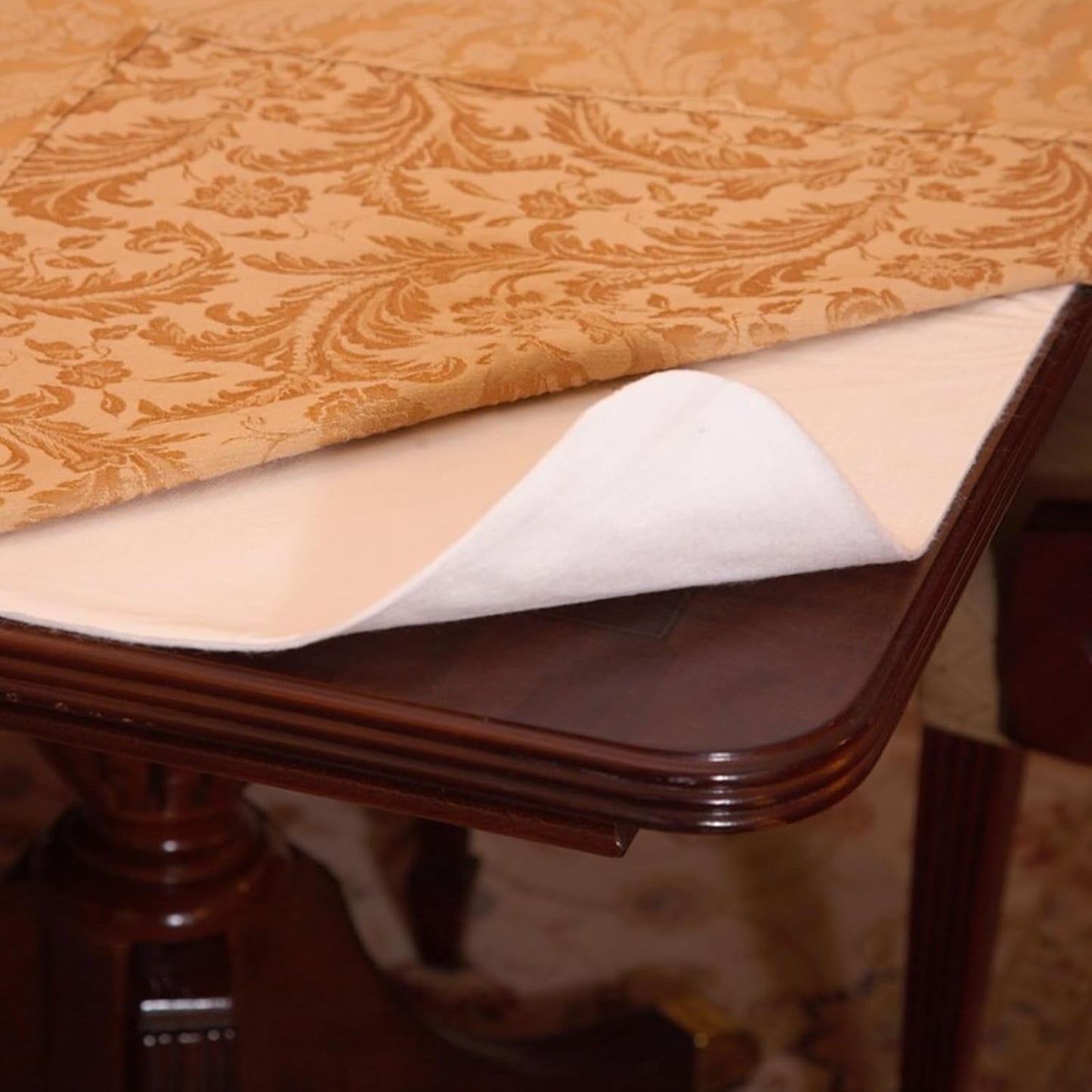 LAMINET Deluxe Heavy Duty Cushioned Table Pad for Protection