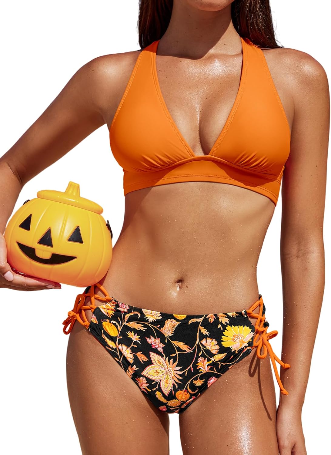 CUPSHE Bikini Set for Women with V Neck Triangle Top Design