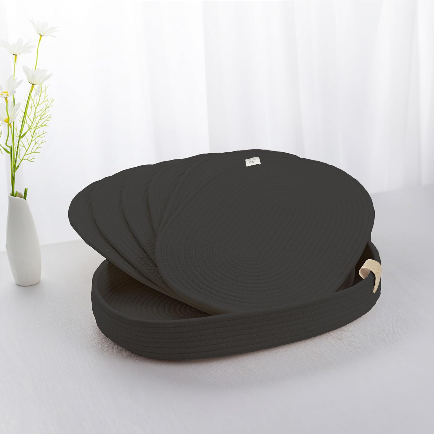 Stylish Oval Woven Placemats Set of 6 for Dining Table Decor