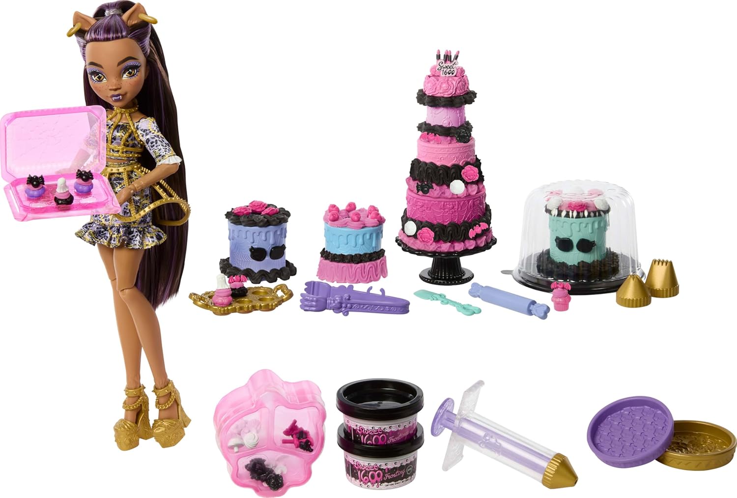 Monster High Scary Sweet Birthday Cake Kit with Clawdeen Wolf Doll