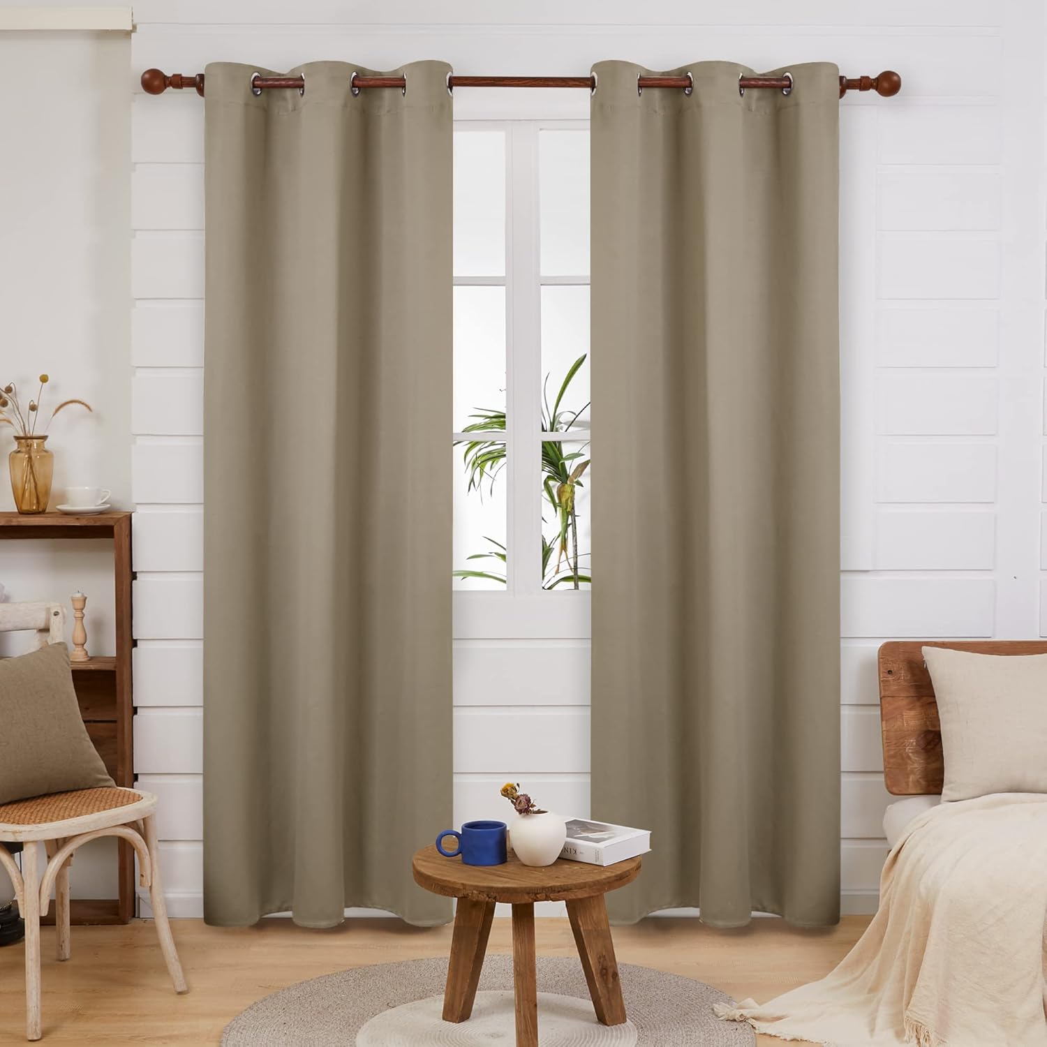 Deconovo Blackout Curtains for Bedroom - Thermal Insulated Panels