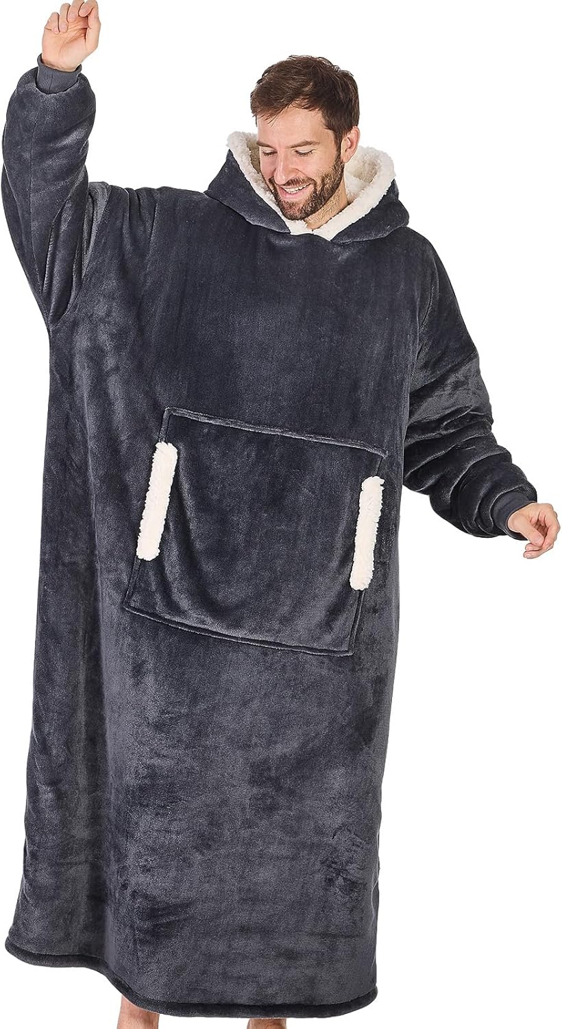 Oversized Wearable Blanket Hoodie for Cozy Winter Comfort