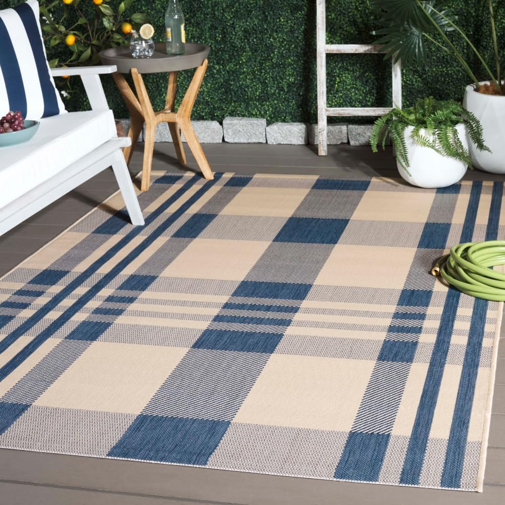 SAFAVIEH Courtyard Collection Area Rug - Stylish & Durable