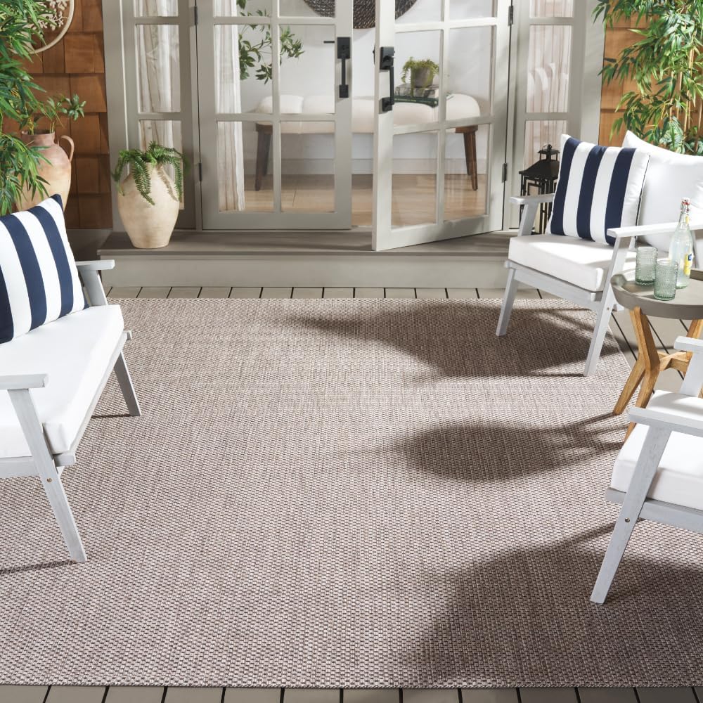 SAFAVIEH Courtyard Collection Area Rug - Stylish & Durable