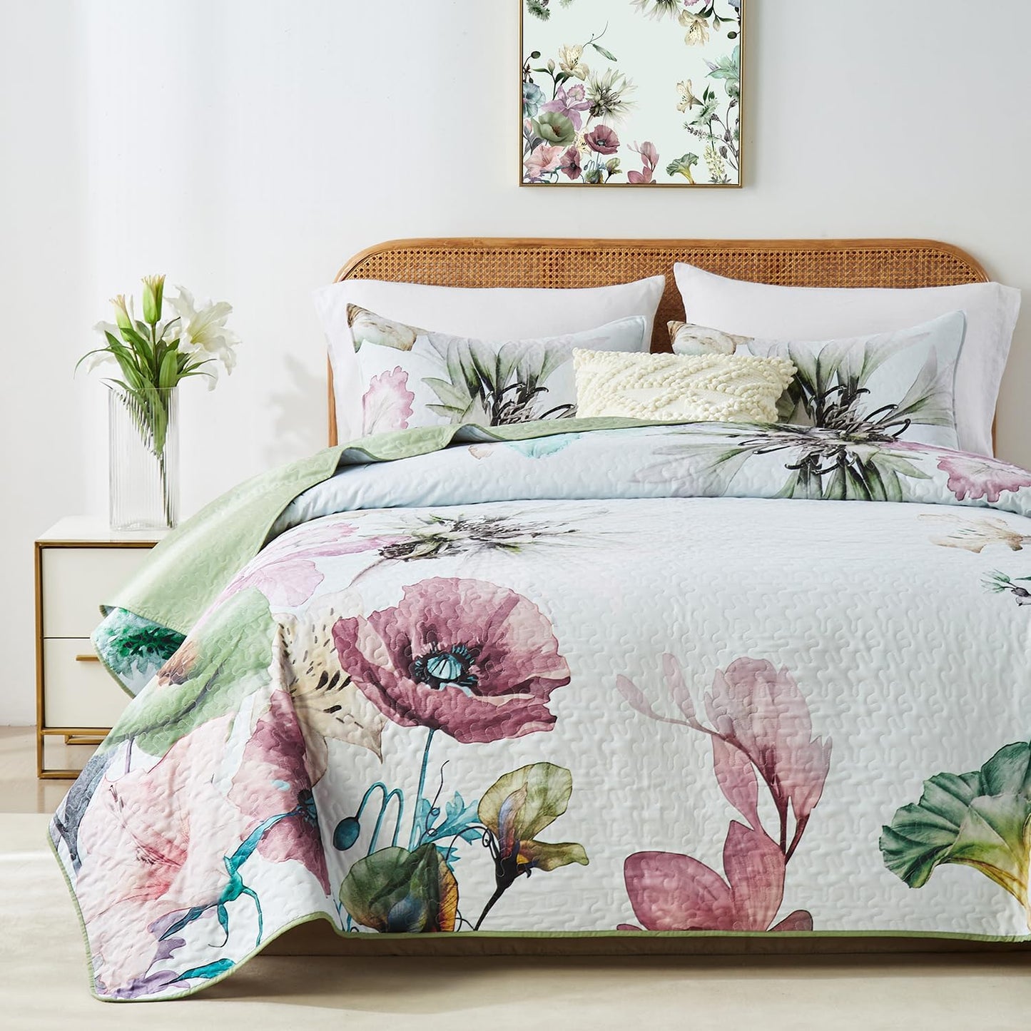 Yogeneg King Size Quilt Set with Elegant Floral Design for Comfort