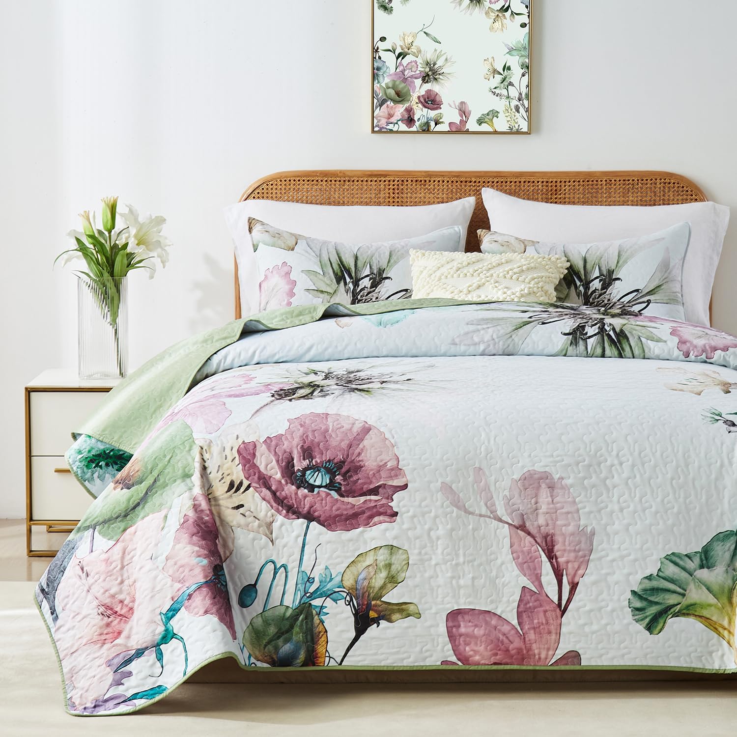 Yogeneg King Size Quilt Set with Elegant Floral Design for Comfort