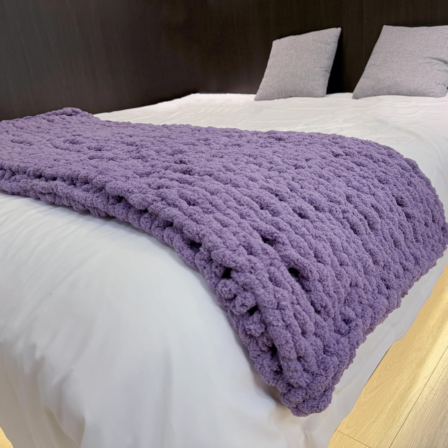 Chunky Knit Blanket Throw for Cozy Home Decor and Gifts