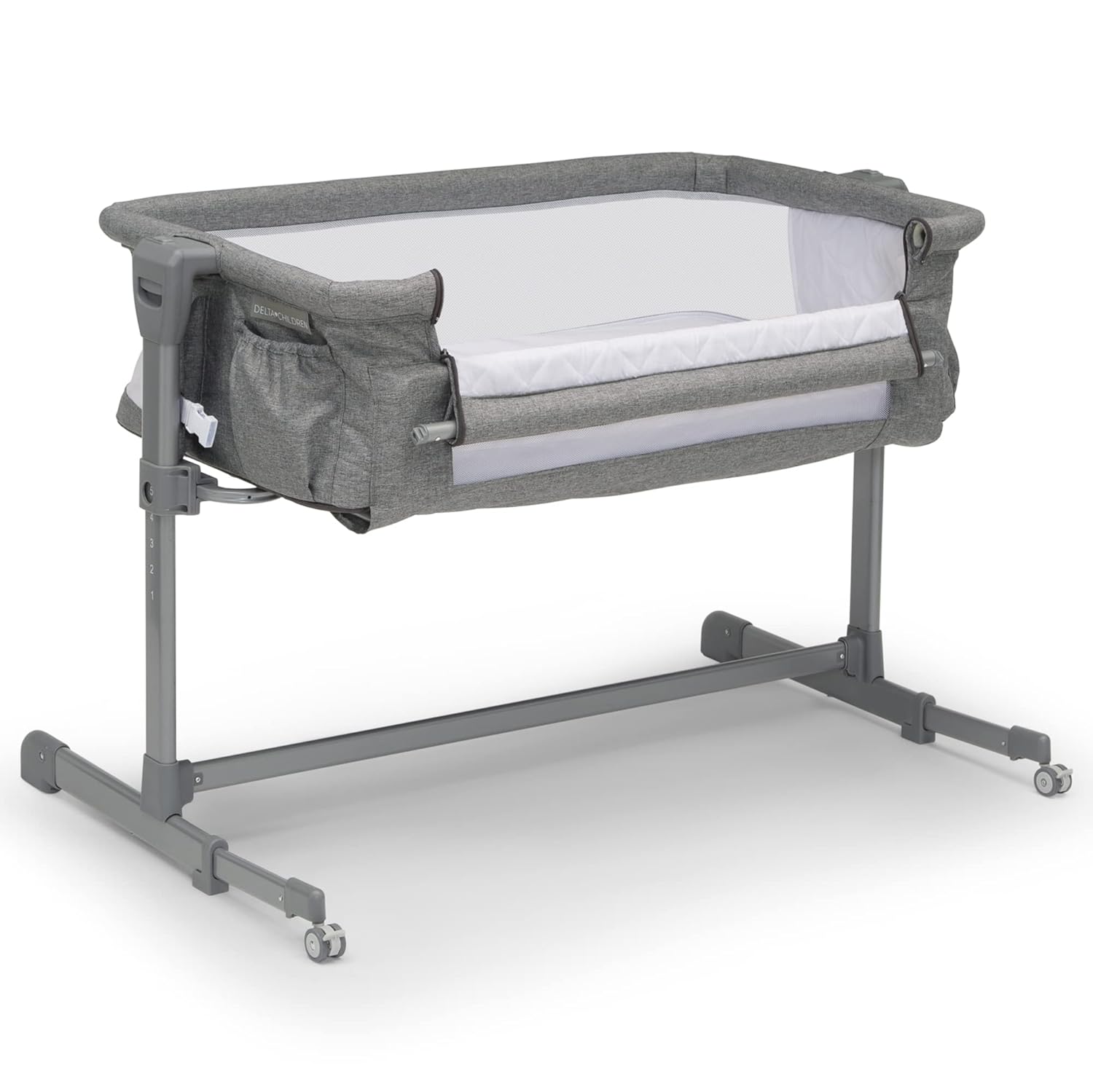 Delta Children Close2Me Bedside Baby Bassinet Sleeper Review