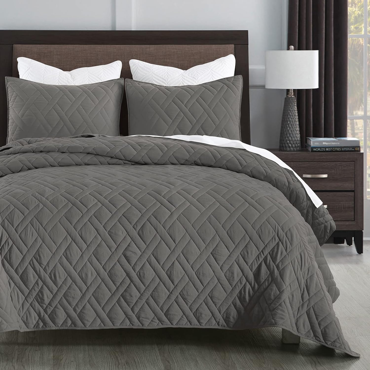 Classic Geometric Diamond Stitched Quilt Set for Queen Size Beds