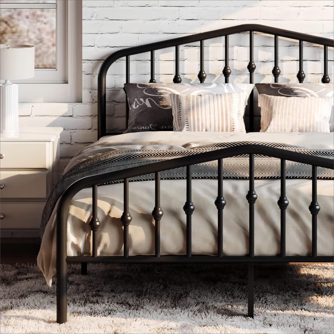 SHA CERLIN Queen Size Metal Platform Bed Frame with Vintage Style