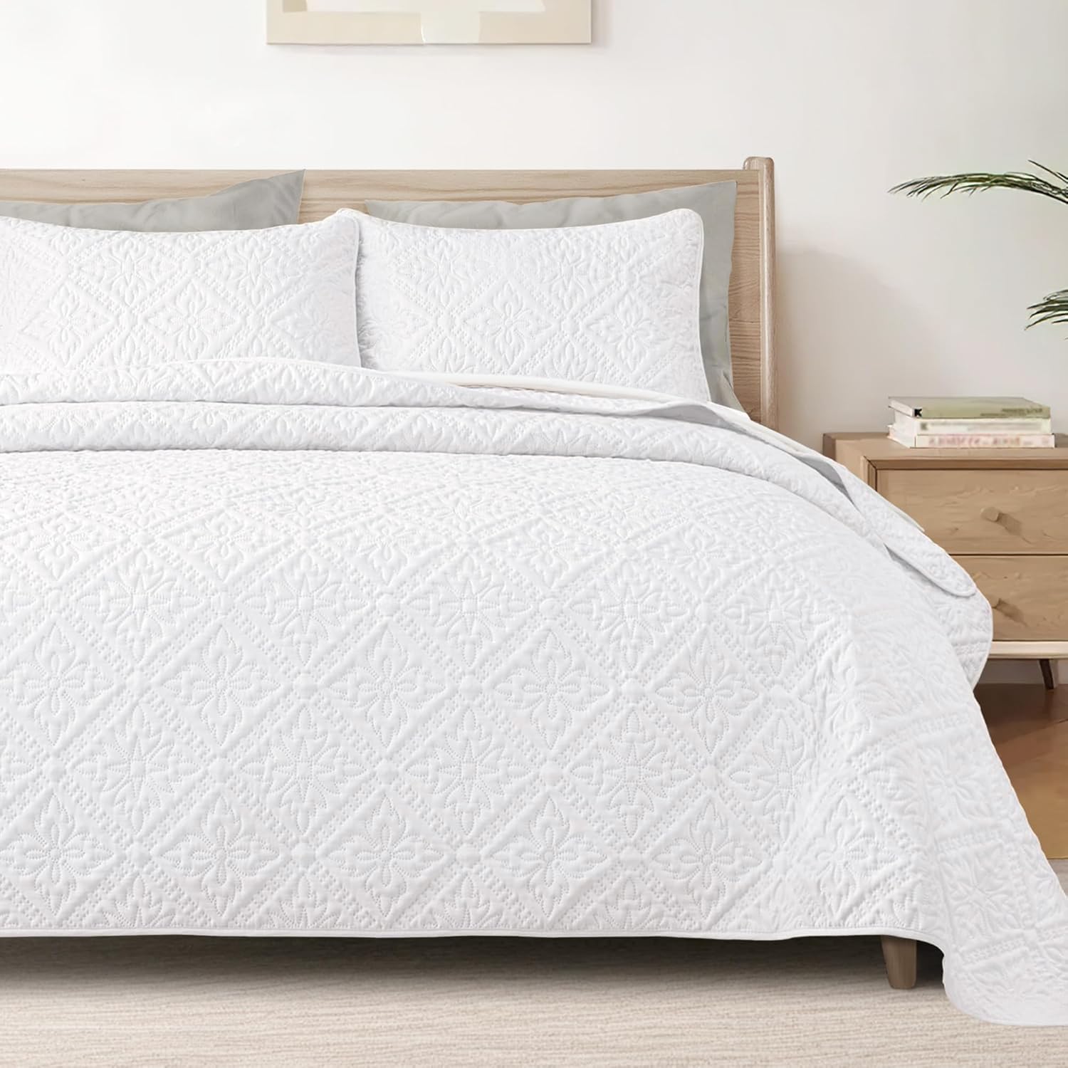 California King Quilt Bedding Set for All Seasons by Exclusivo Mezcla