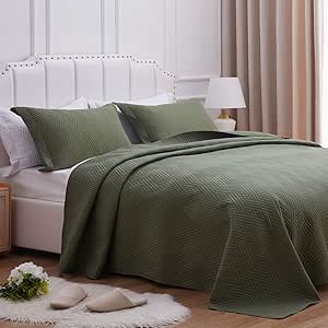 SunStyle Home King Size Quilt Set in Olive Green for All Seasons