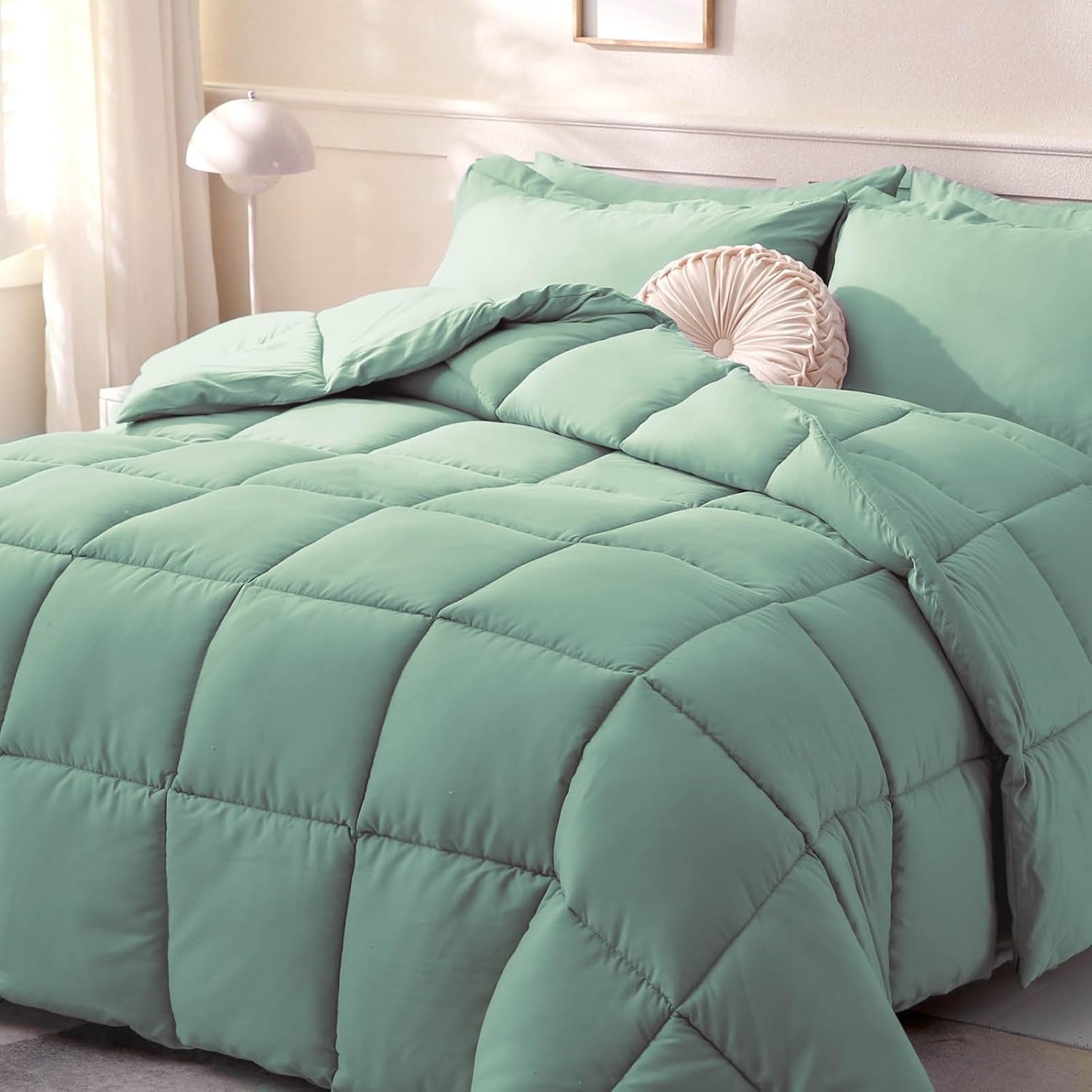 DOWNCOOL King Size Comforter Duvet Insert in Sage Green