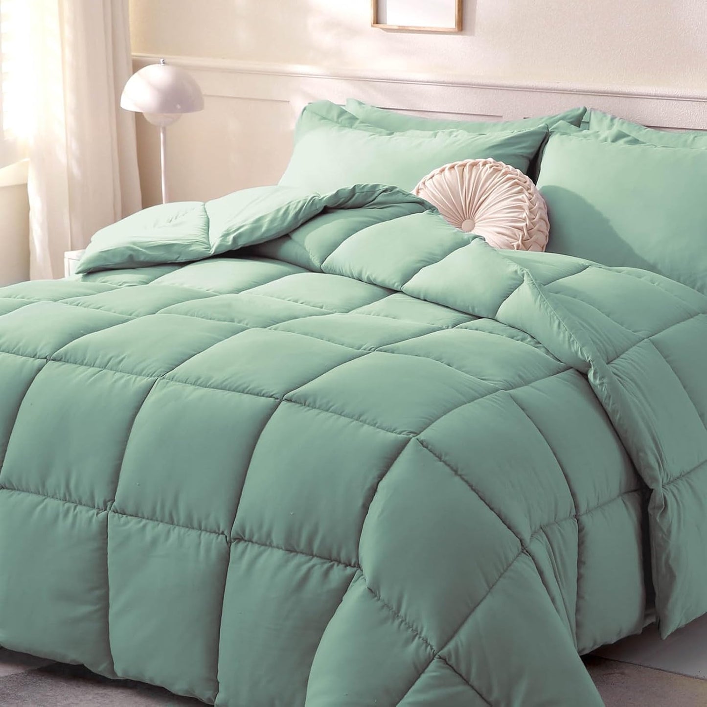 DOWNCOOL Oversize King Comforter Duvet Insert in Sage Green