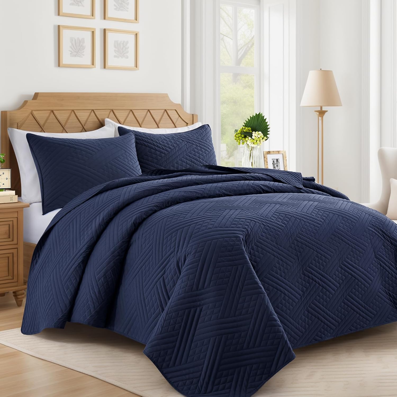 Lavsiry Navy Quilt Queen Size Lightweight Soft Microfiber Set