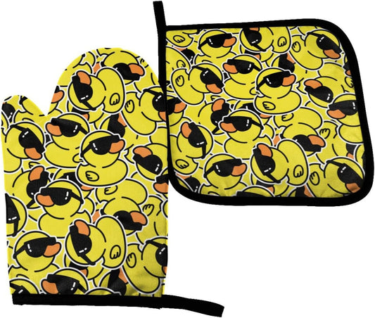 Funny Rubber Duck Oven Mitts Set