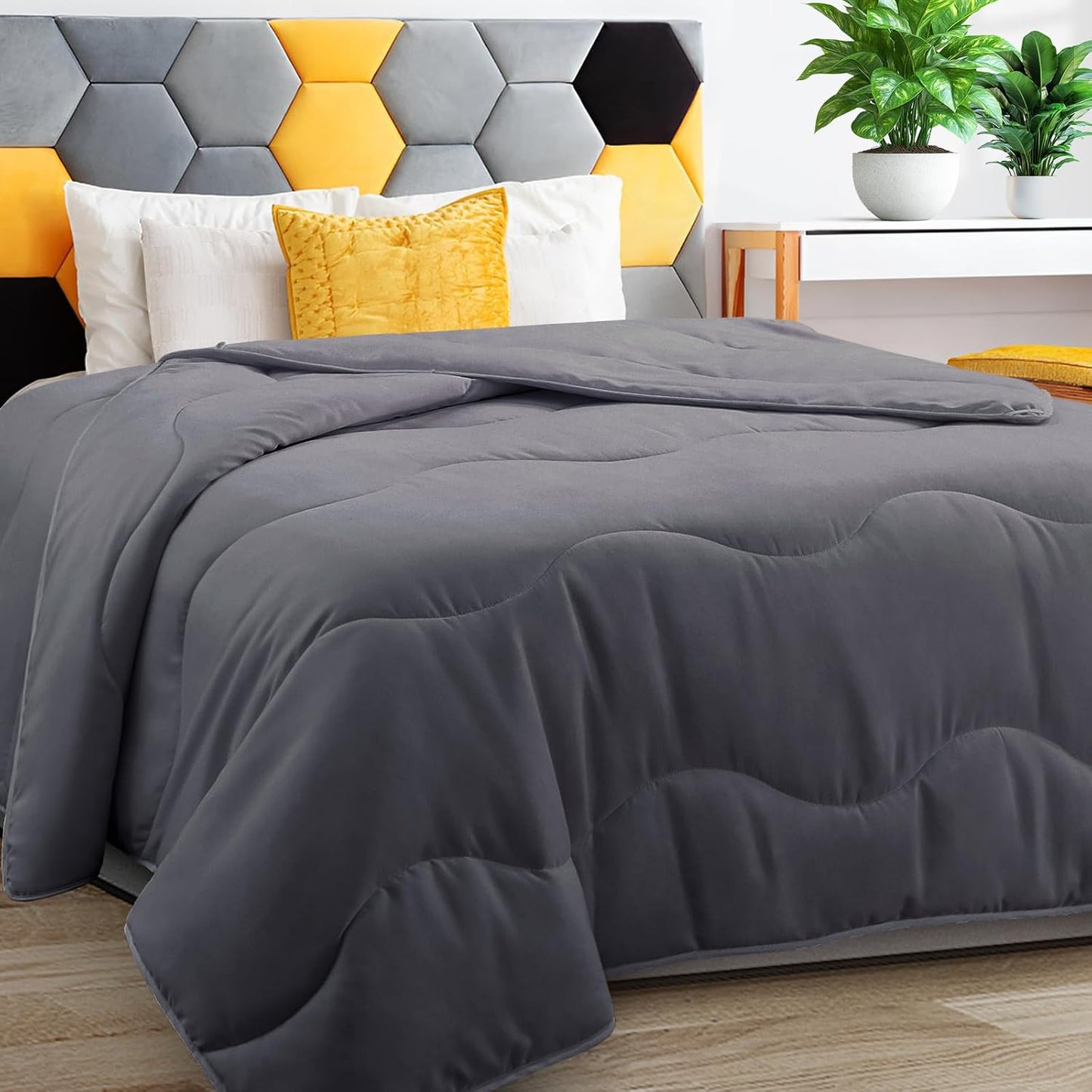 Lightweight Comforter Cooling Grey for All Season Bedding