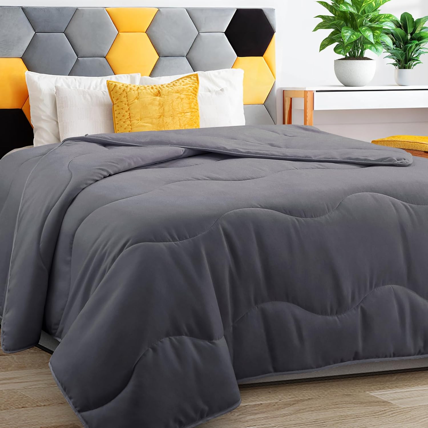 Lightweight Comforter Cooling Grey for All Season Bedding