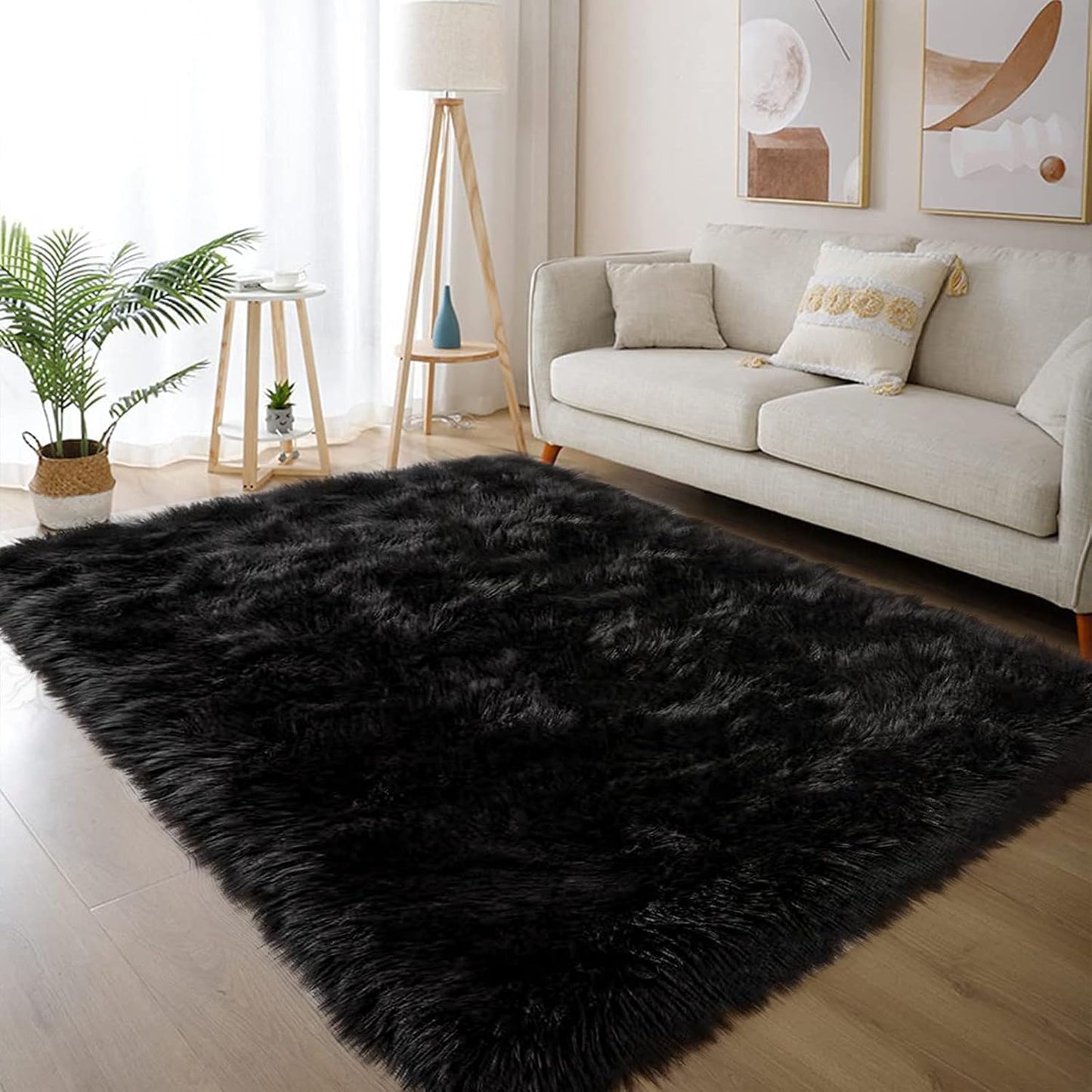 Latepis Black Faux Fur Rug for Living Room and Bedroom Decor