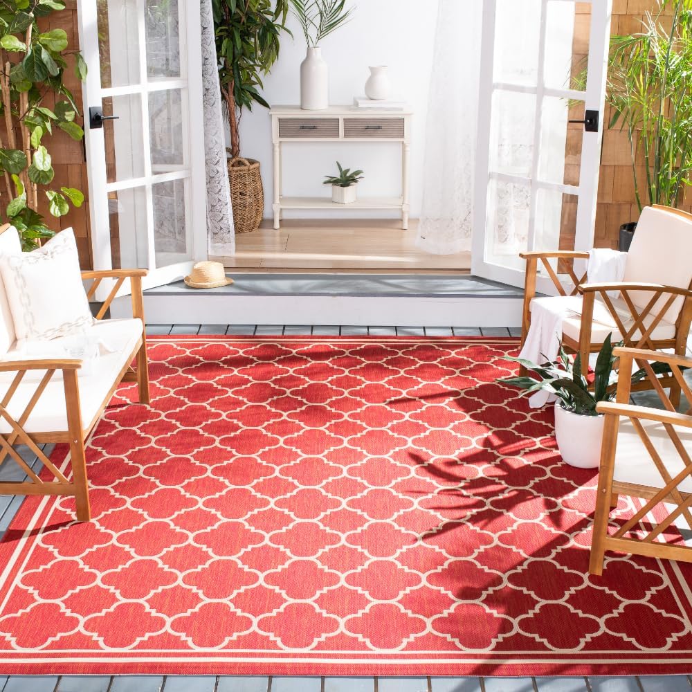 SAFAVIEH Courtyard Collection Area Rug - Stylish & Durable