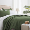 Olive Green Quilts Queen Size Bedspread Set - Lightweight Comfort