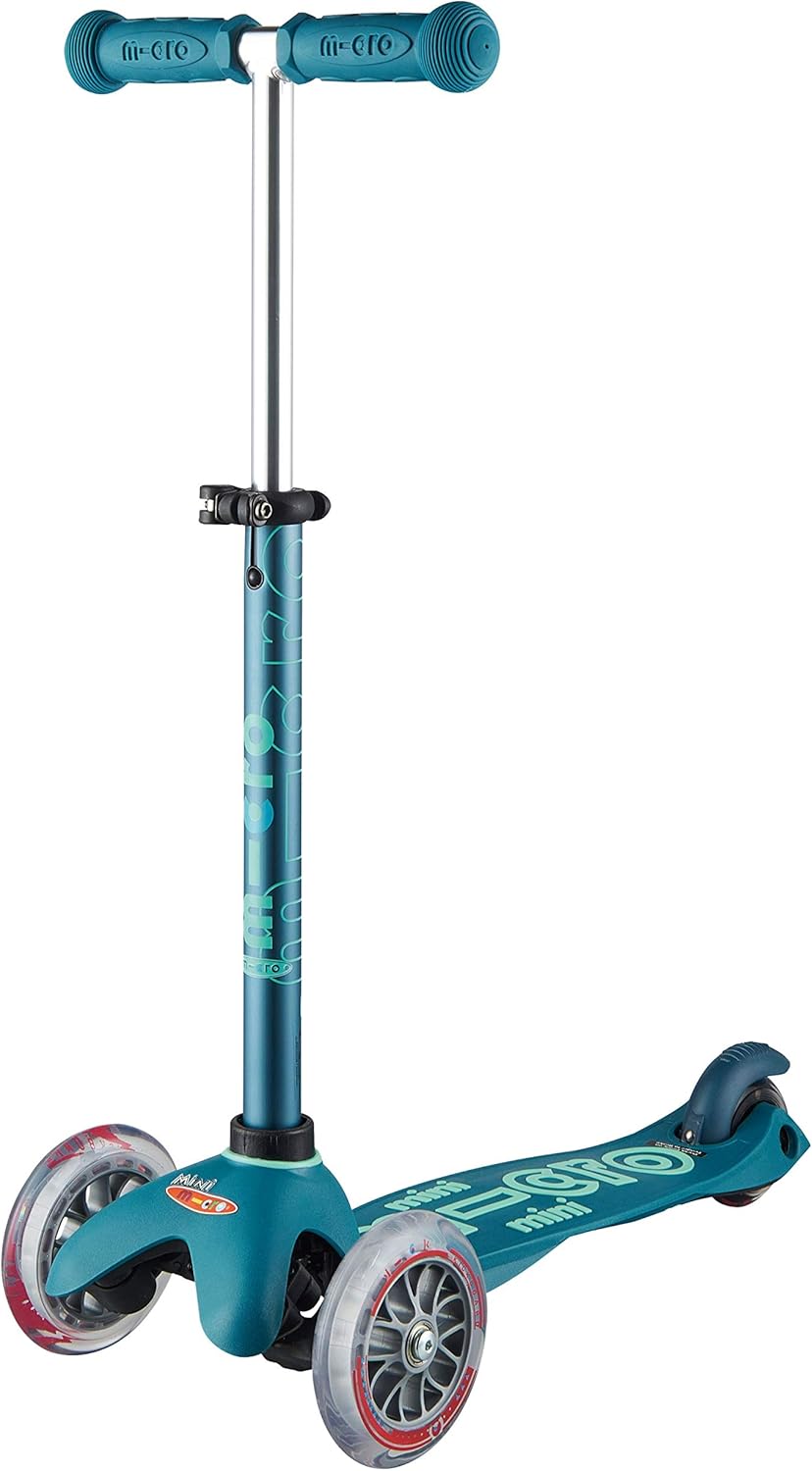 Swiss-Designed 3-Wheel Micro Scooter