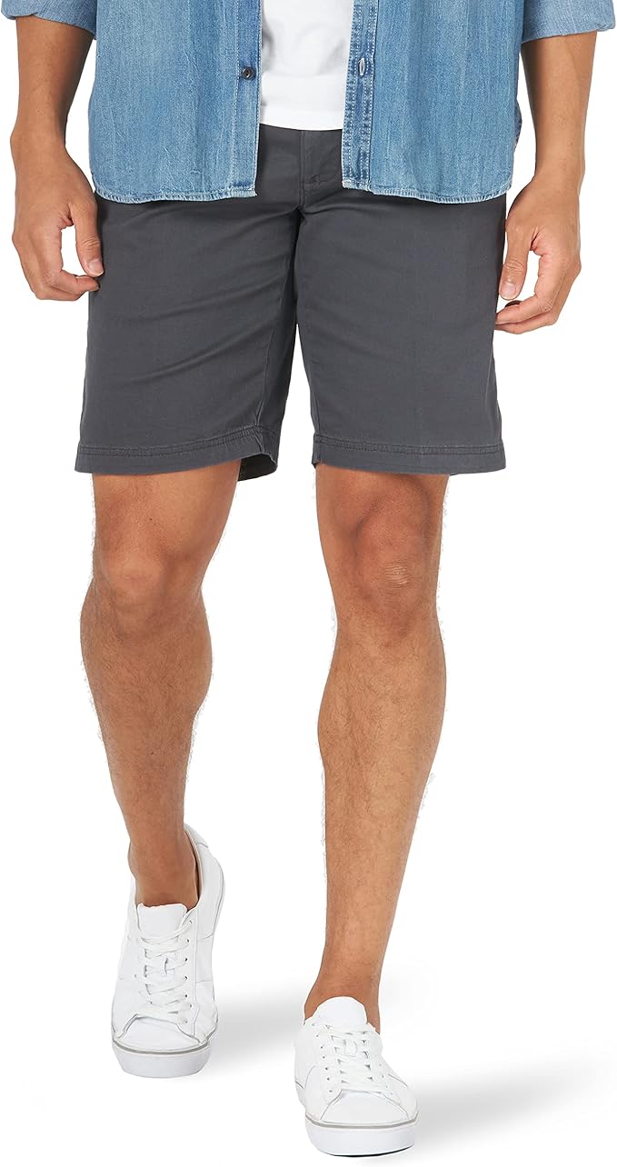 Lee Men's Extreme Motion Flat Front Short for Ultimate Comfort