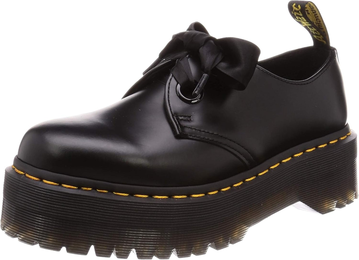 Dr. Martens Womens Holly Oxford: Stand Out with Style