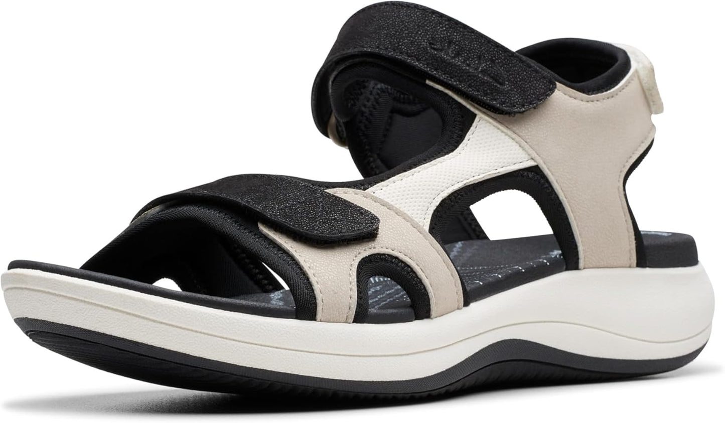 Clarks Women's Mira Bay Flat Sandals for Stylish Comfort
