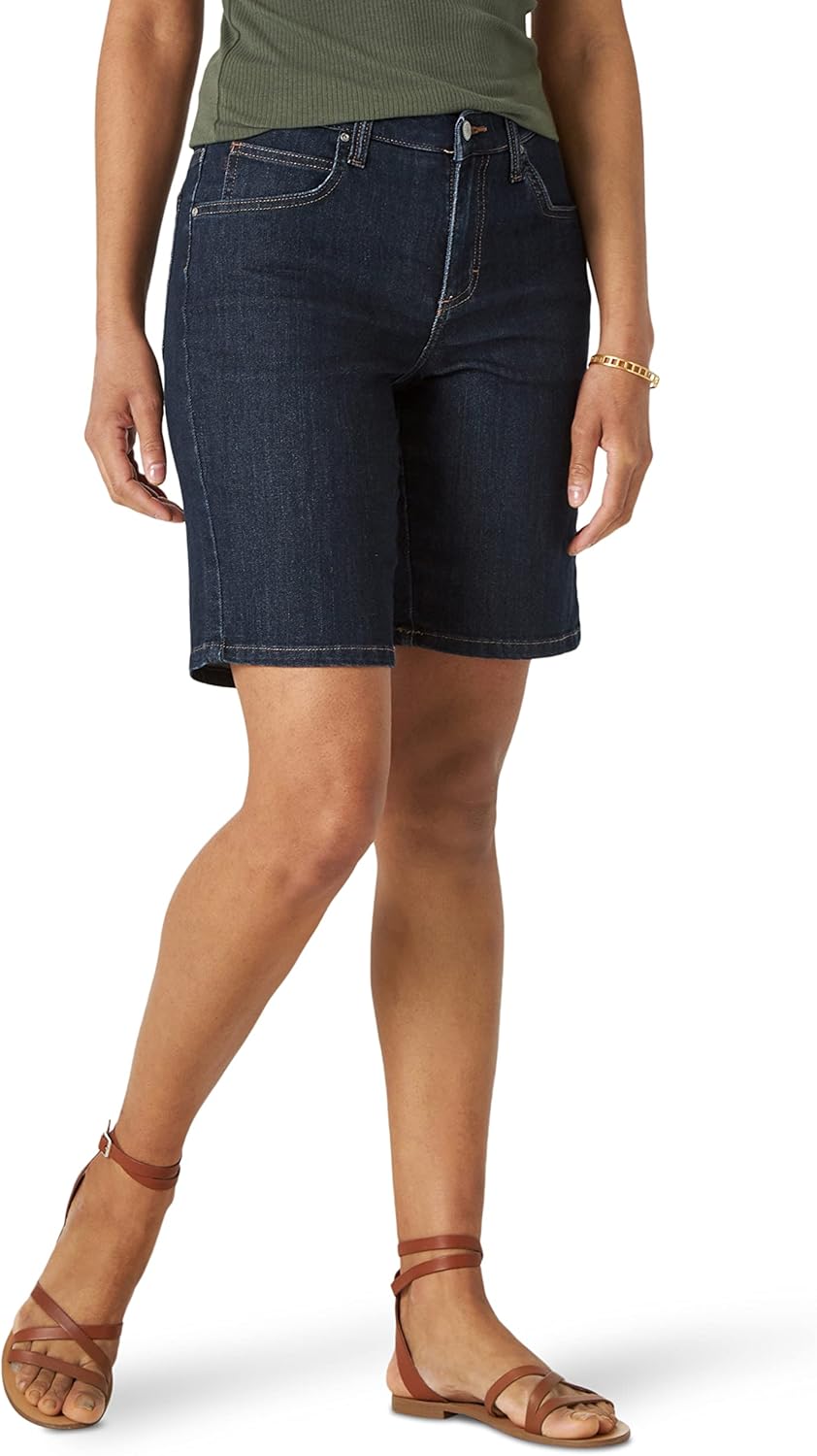 Lee Women's Relaxed Fit Bermuda Short for Timeless Style