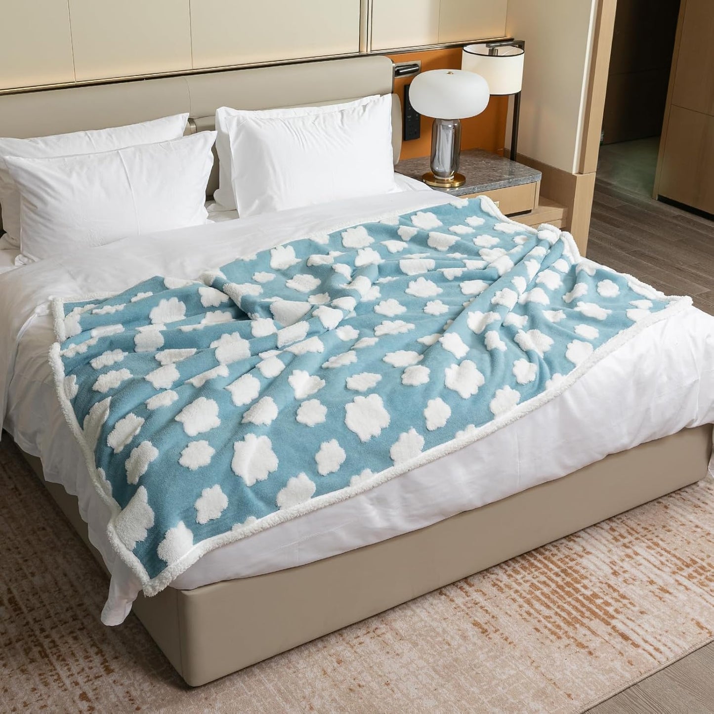 Waterproof Pet Blanket for Dogs and Cats, Stylish Jacquard Design