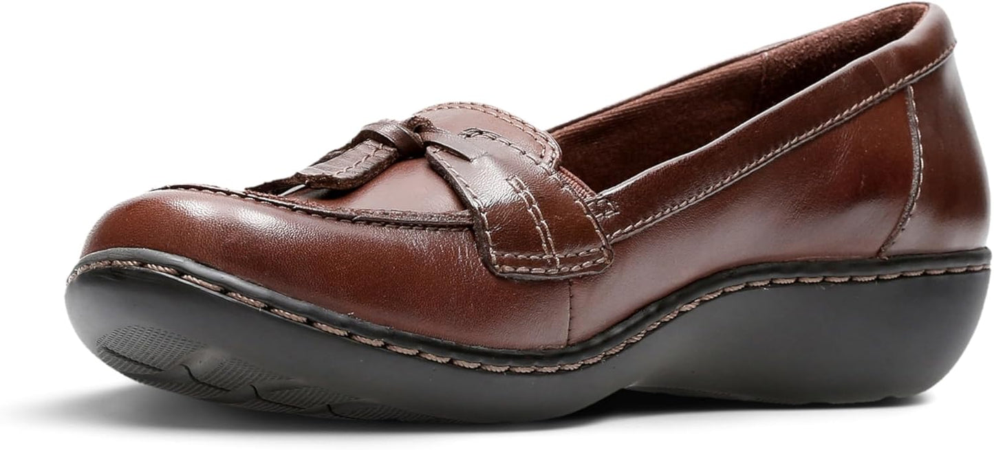 Clarks Ashland Bubble Loafer Women's Slip On for Comfort and Style