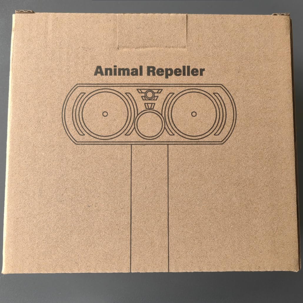 Solar Ultrasonic Animal Repellent with Dual Ultrasound Technology