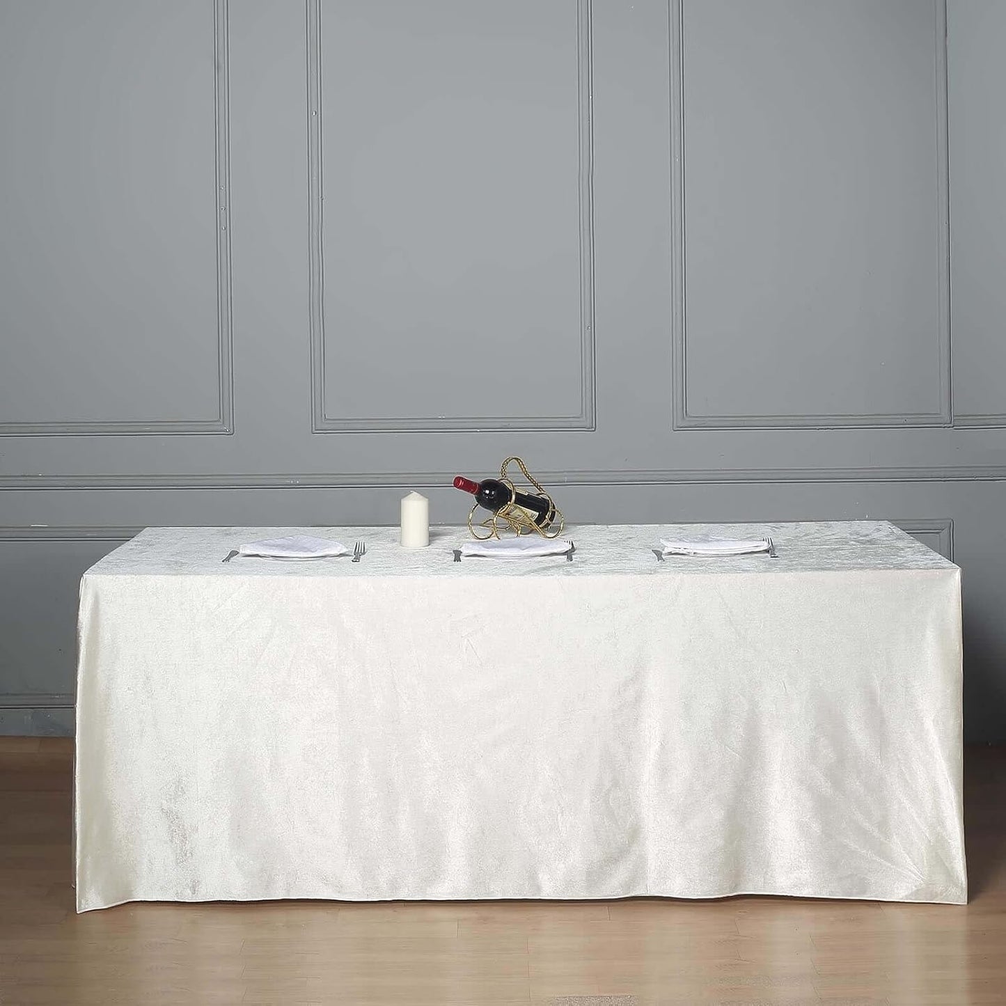 Premium Velvet Tablecloth for Weddings and Events - 90 x 156 Inch