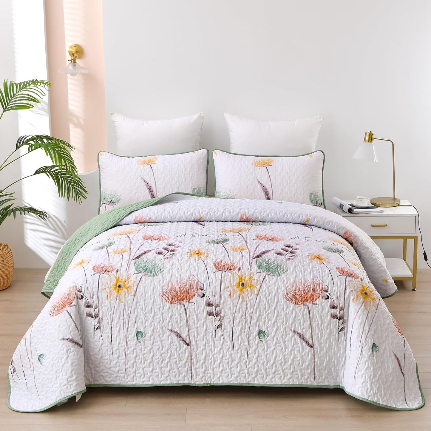 Dinjoy King Size Quilt Set Floral Design for All Seasons