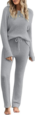 Women's Fleece Pajama Set - Cozy Two-Piece Lounge Outfit