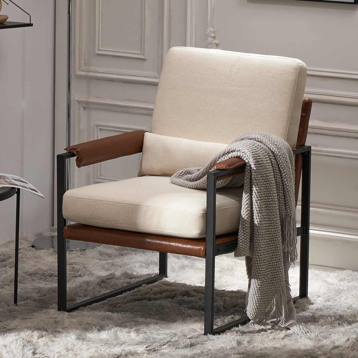 Mid-Century Beige Accent Chair - Luxe Comfort!