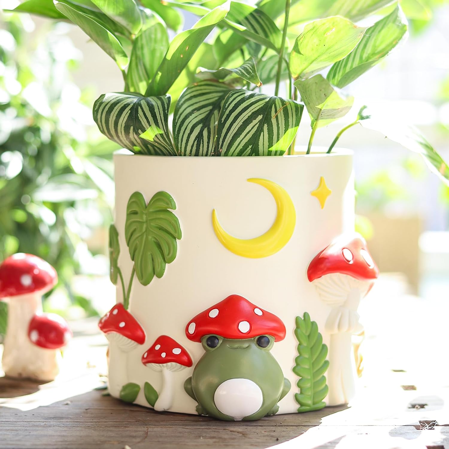 GUGUGO Frog Garden Planters for Unique Indoor Plant Decor